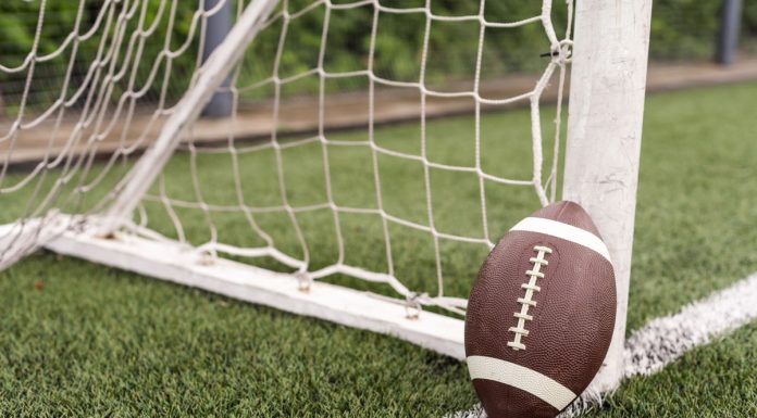 Ex-USC QB Takes Dig at Oregon Coach’s Ice Cream-Based Quarterback Evaluation