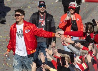 Chiefs Making Aggressive Push to Play Outside America as Patrick Mahomes’ Injury Clouds Seahawks Opener