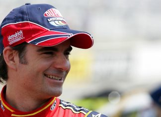 “I Am in Awe”: Jeff Gordon Baffled Over Unexpected Bristol Honor After 12 Years of Wait