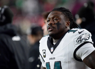 Patriots Legend Raises Concerns Over A.J. Brown Amid Eagles Trade Rumors