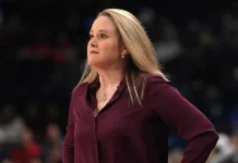 Coach Lynne Roberts Clarifies Sparks’ “Non-Unsportsmanlike” Technical Foul Over Illegal Substitution