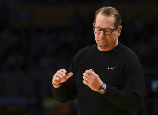 “So Inhuman”: Knicks Fan Slammed for Disrespecting Nick Nurse’s Late Brother During 76ers’ Emotional Tribute