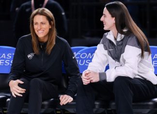 “Challenges Us”: Stephanie White Reflects on Pressure That Comes With Coaching Caitlin Clark