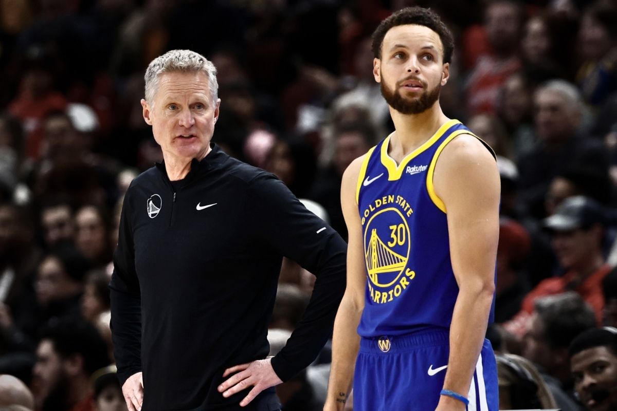 Golden State Warriors Stephen Curry and Steve Kerr