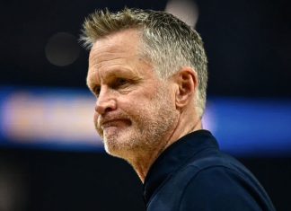 Steve Kerr Quietly Battled Painful Health Condition for 11 Years