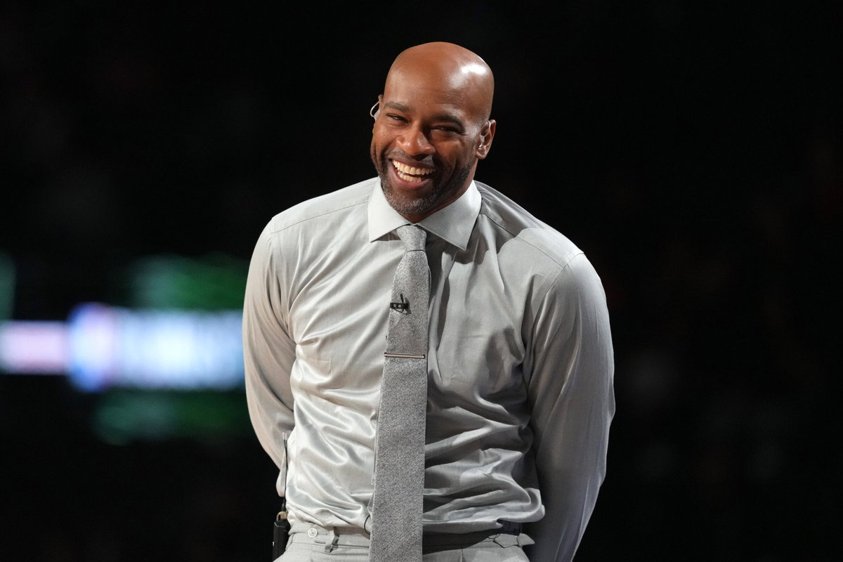 Brooklyn Nets legend Vince Carter