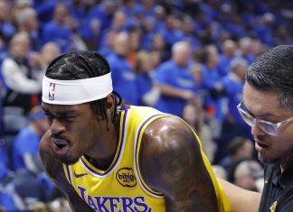 Jarred Vanderbilt’s Scary Injury Leaves Thunder Bench in Disbelief as Lakers Star Exits Game in Excruciating Pain