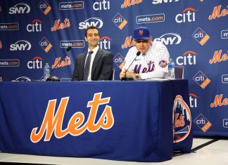 David Stearns Sends Wakeup Call to Mets Clubhouse After Announcing Final Decision on Carlos Mendoza