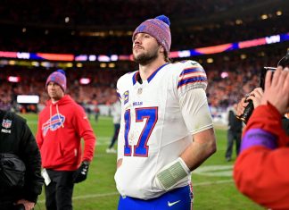 Bills Offer Ousted Chiefs Star Fresh Opportunity To Potentially Play With Josh Allen