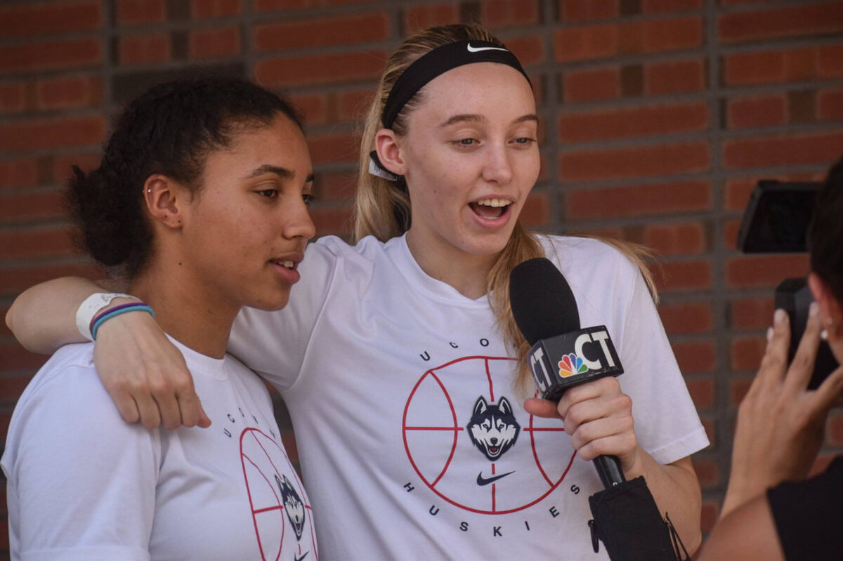 Paige Bueckers and Azzi Fudd